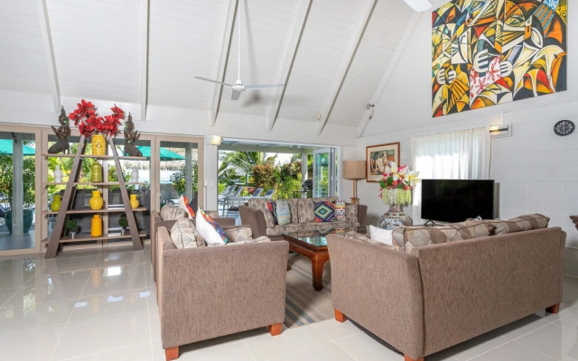 Natura Beach Pool Villa 1