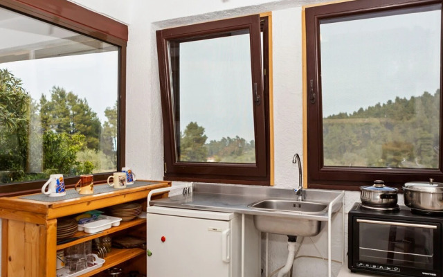 Homely Apartment in Istiaia With Patio