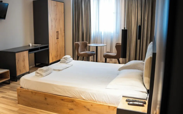 Center Boutique Hotel