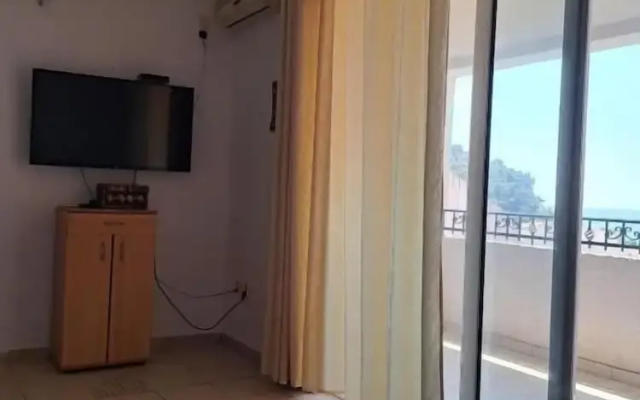 The Four Fish Apartments