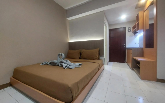 Emerald Apartel