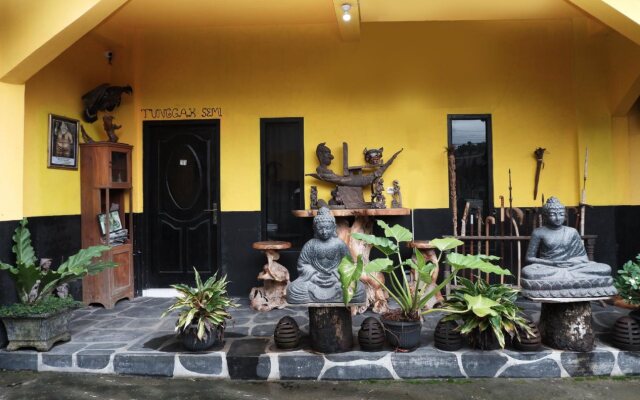 Super OYO 598 Udan Mas Guesthouse& Gallery