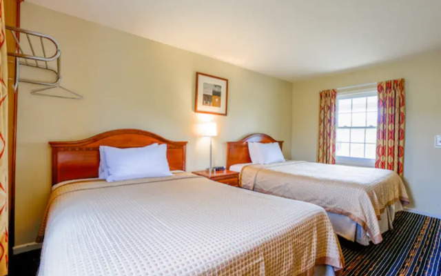 Relax Inn By OYO Natural Bridge I-81