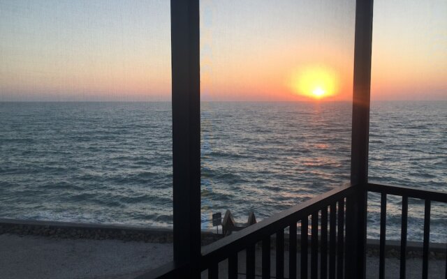 Englewood Lighthouse Resort