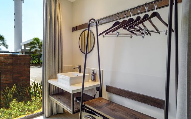 Tune Hotel Klia-Klia2 (Airport Transit Hotel)