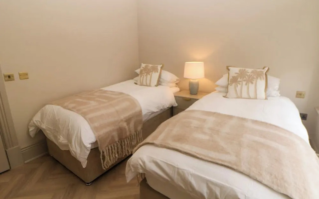Castleton Suite