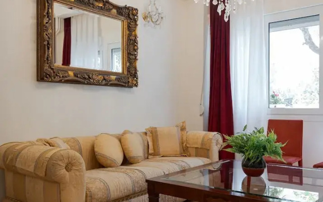 Archangel Kolonaki Apartment