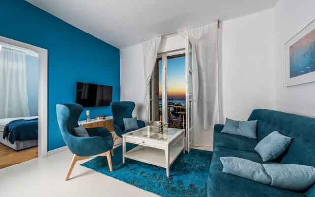 Aquamarine The Sea View Apartment