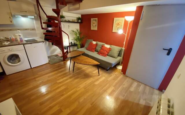 Apartment with One Bedroom in Madrid, with Wifi