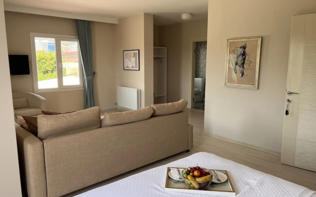 B.equine Range Hotel