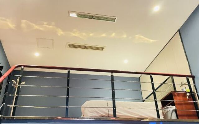 Lishui Kaizhen Business Hotel