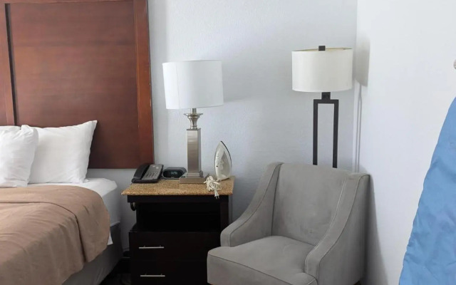 Plaza Hotel Denver