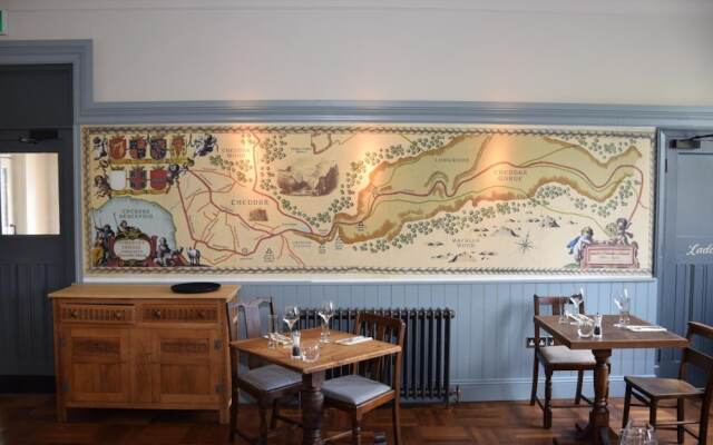 Bath Arms Hotel