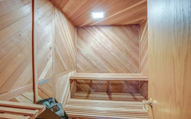 Close to Trails: Family-friendly Stateline Home!