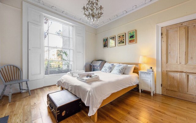 Beautiful 1BR Camden Home