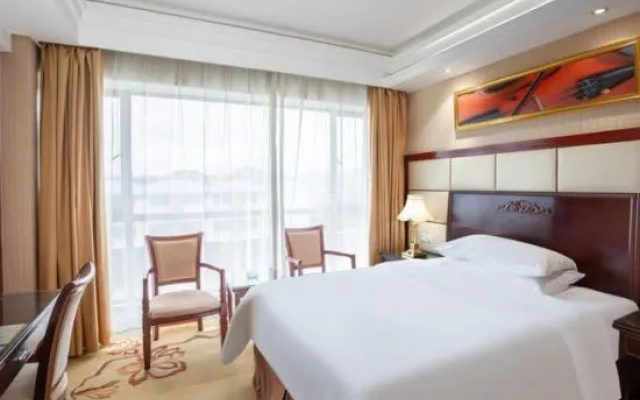 Yumi Boutique Apartment (Guilin Two Rivers and Four Lakes Xiangbishan Branch) – Guest Rooms – Guilin