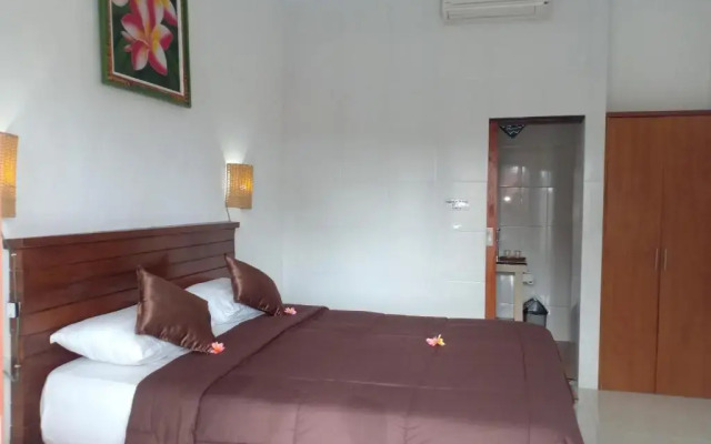 Dwiki Putra Home Stay