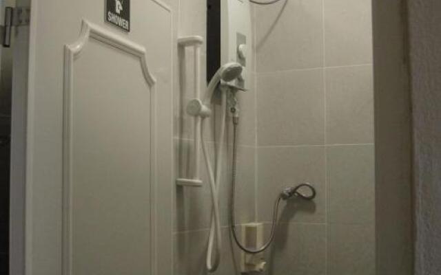 Ae Backpackers Hostel