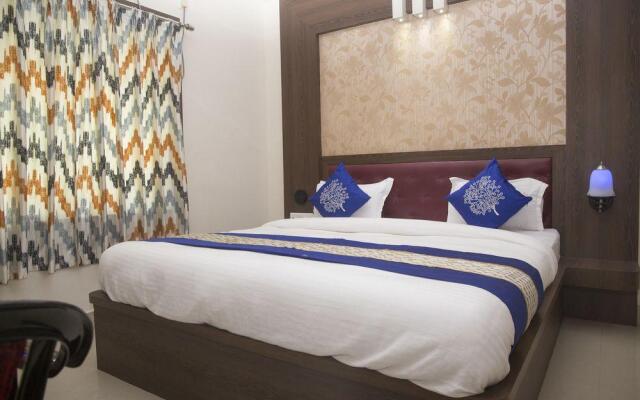 OYO 8647 Hotel Shanti