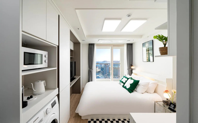 Urbanstay Sokcho Deungdae Beach
