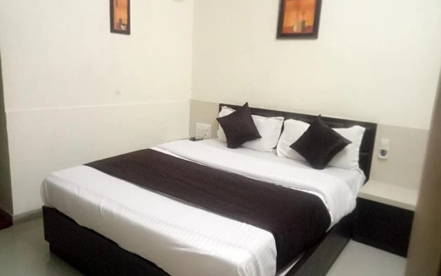 Hotel Gopi Palace