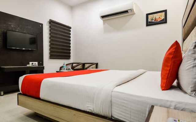 Oyo 60737 Hotel Purple Residency