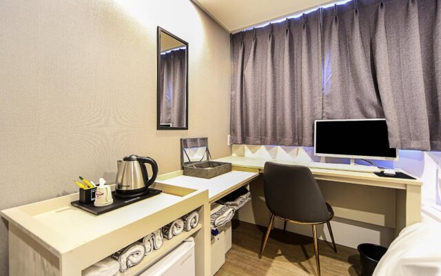 Busan station Maximum Hotel