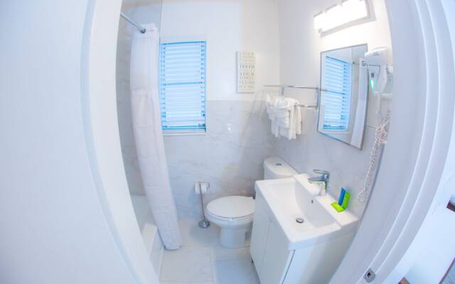 Florida Dolphin Motel Apartments