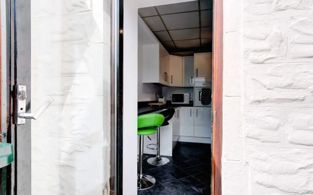 Auld Manse Apartment