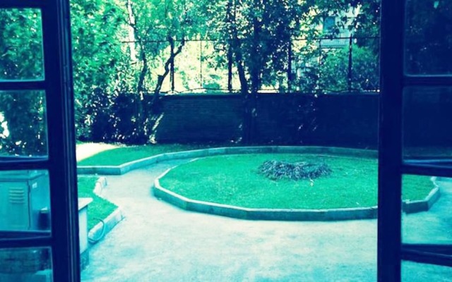 Le Charme House 2