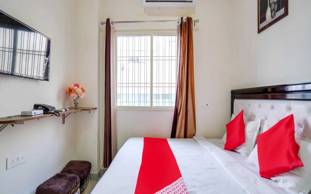 OYO Flagship 70056 Grand Inn Residency