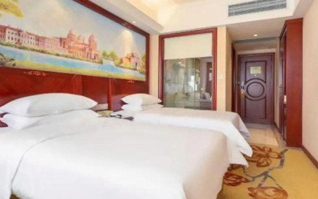 Vienna Hotel (Zhongshan Ancient Town Center)