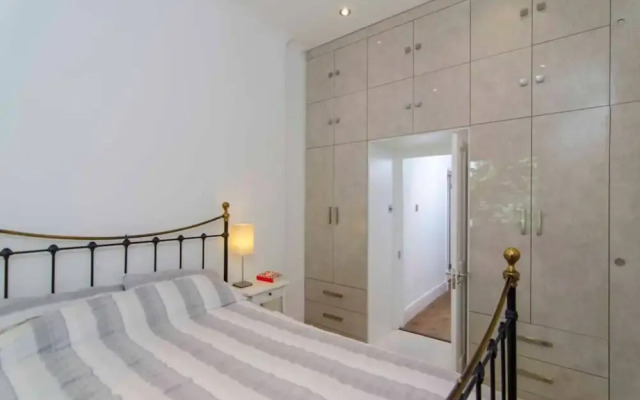 Modern Notting Hill 2 Bedroom Flat