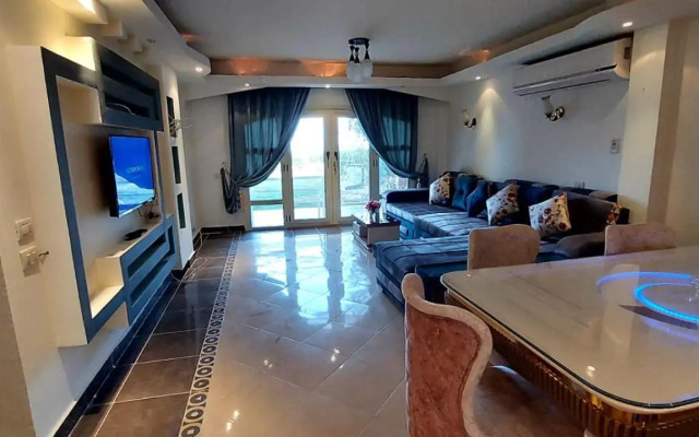 فيلا لاسيرينا ريزورت السخنه صف اول بحر 600مm11