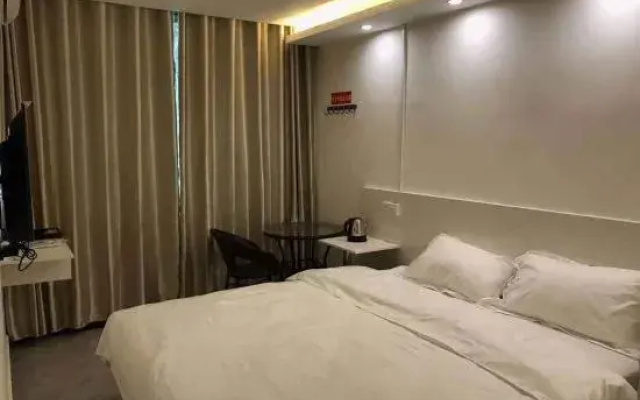Qinzhou Qinyi Hotel