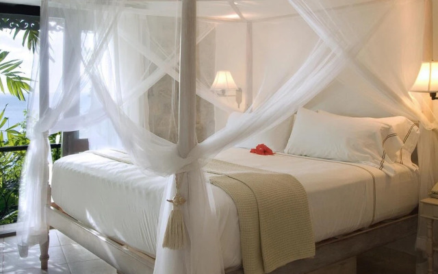 FireFly Hotel Mustique