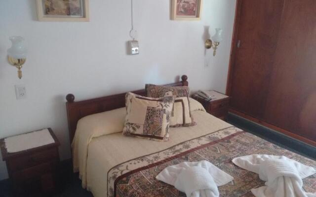Hotel Demi