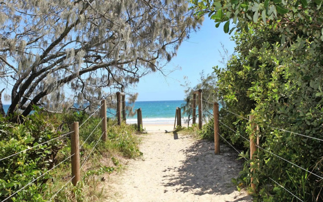 Windmill 4 - Two Bedroom Beachside Apartment on Parkyn Parade!