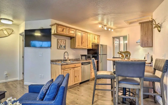 Coastal-view Apartment Near Downtown Anchorage!