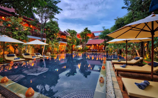 Mane Village Suites