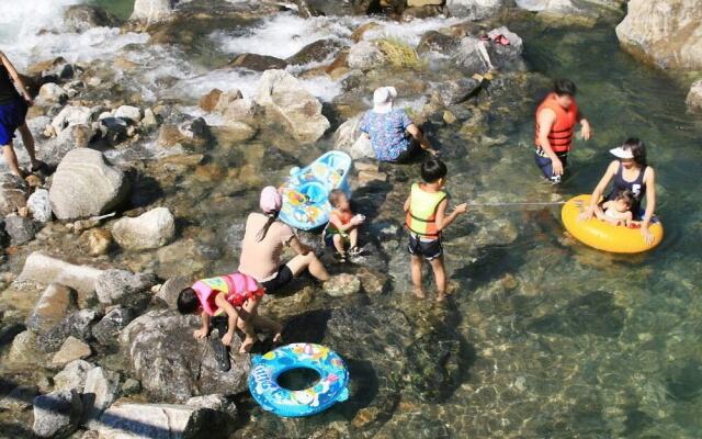 Gapyeong Mountain Or Sea Pension