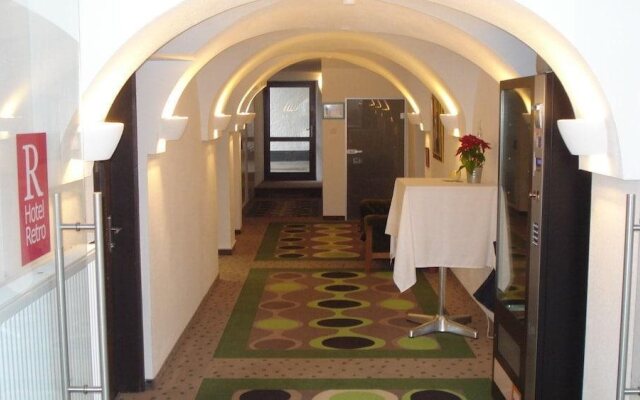 Hotel Retro