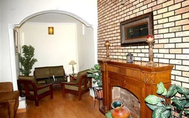 Emerald Garden Club Ltd.