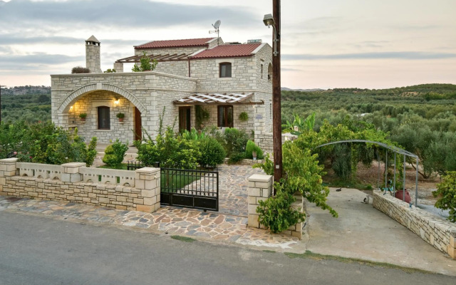 Villa Ahlades