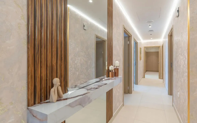GLOBALSTAY. Creek Horizon Tower 2