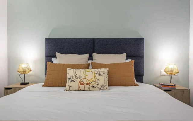 Phaedrus Living City Flat Loukianou