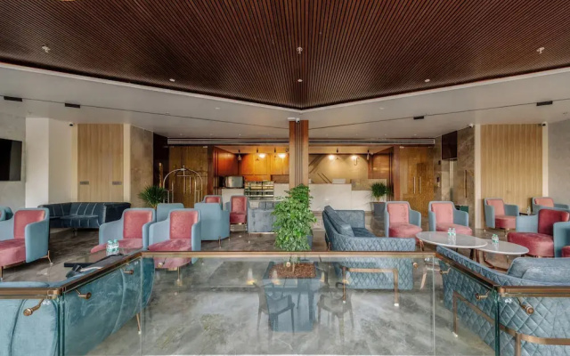 Signature Hotel
