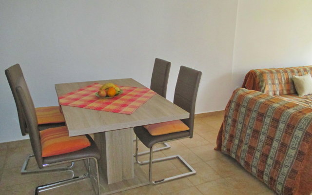 Apartment Dome 30 M From Beach A3 Arbanija, Island Ciovo