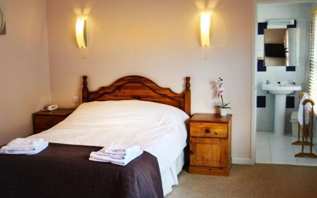 The Crown Hotel