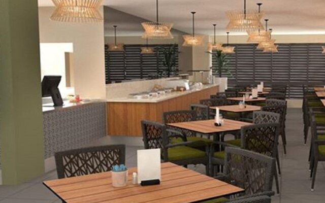 1770 Lagoons Central Apartment Resort